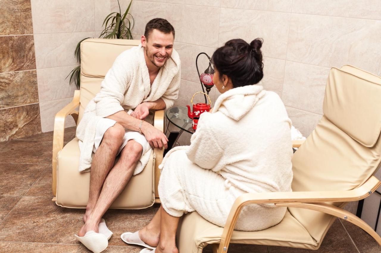 Спа Готель Св Khmel'nyts'kyy Ngoại thất bức ảnh